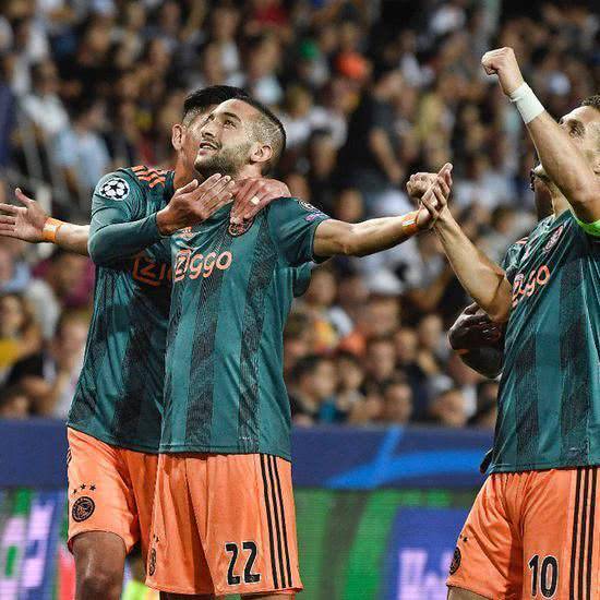 武磊这赛季 武磊这赛季