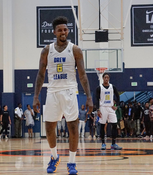 回合源自右 回合源自右