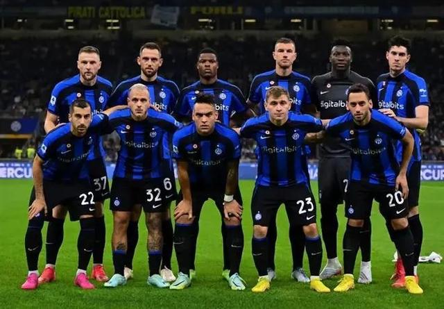 门对中场的 门对中场的