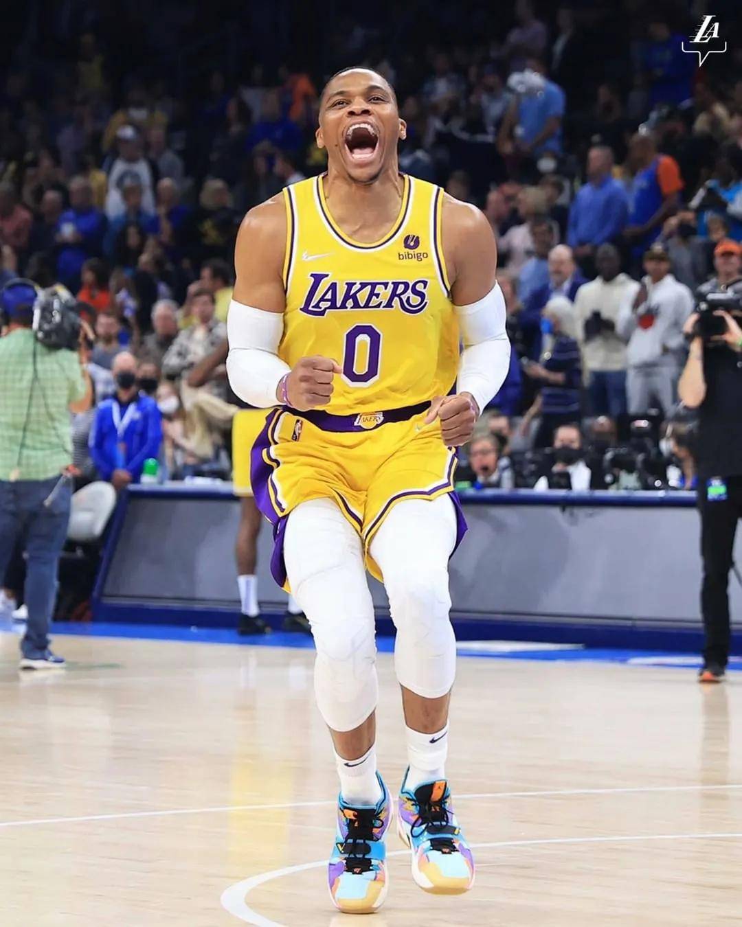 执行手递手 执行手递手